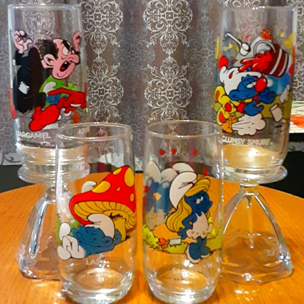 Smurfs 1982 1983 collector glasses